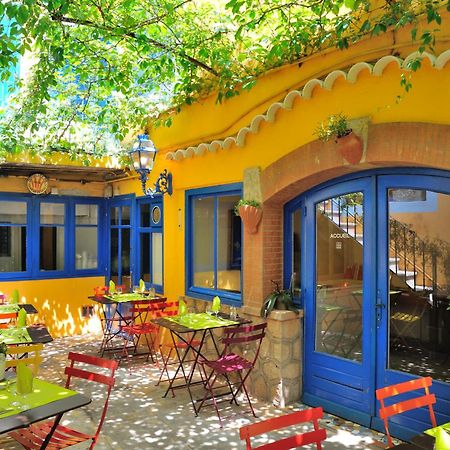 Hotel Restaurant Cortie Thuir Exterior photo
