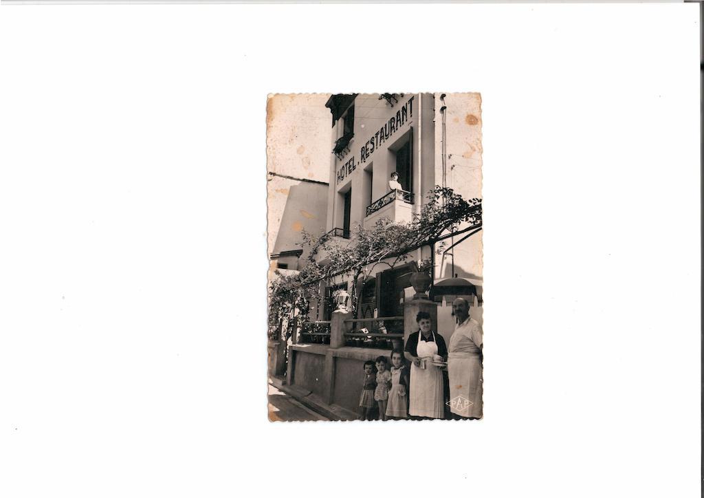 Hotel Restaurant Cortie Thuir Exterior photo
